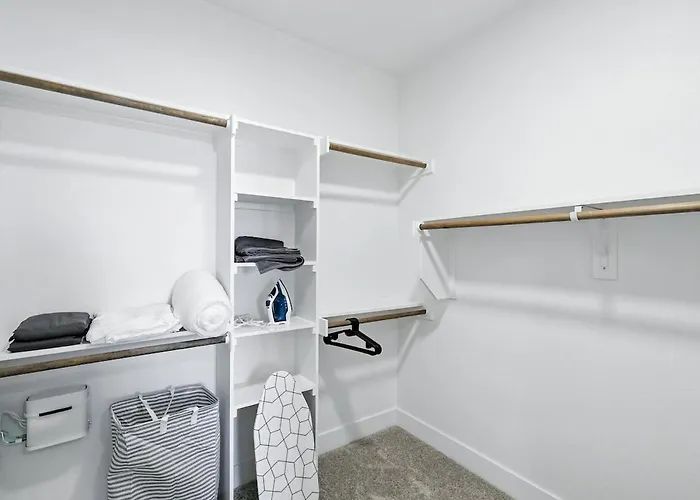 47 Chic 1bedroom, Pool, Gym & Yoga Studio, Near Stockyards