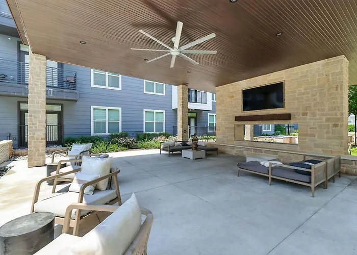 47 Chic 1bedroom, Pool, Gym & Yoga Studio, Near Stockyards *