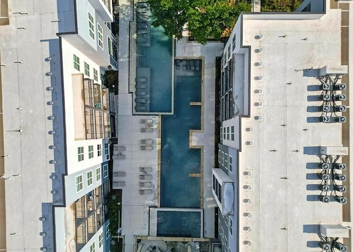 47 Chic 1bedroom, Pool, Gym & Yoga Studio, Near Stockyards * Fort Worth